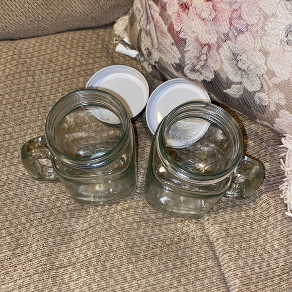 🤍🩶🤍NWOT Set of Two Small Mason Jars with handles & lids - Picture 7 of 11